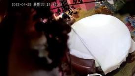 最新360酒店摄像头高清偷拍❤️情趣圆床中年大叔和包养的情人嘿呦玩得很嗨啊各种花式草
