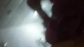 猥瑣大叔夜晚路邊現場直播勾搭個豐滿白皙少婦帶入宿舍泄瀉火 手擼打飛機騎乘擡腿正入抽插幹得浪叫連連 服務蠻不錯的 對白清晰