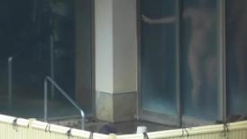 5月新流户外大神长焦偸拍室外温泉洗浴脱得精光各种年龄段身材各异的女人们泡澡环肥燕瘦