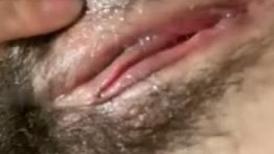 巨乳美少妇还没有开始逼逼就湿漉漉的，露脸口交啪啪，操的小脸通红