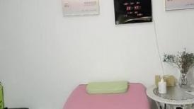 【诱惑的小女人】，真实SPA推油按摩，极品美女，身材满分，娇喘阵阵被花式干高潮