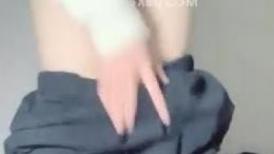 【19岁女孩】，最后一天直播，大学生，菊花有被开发的潜力