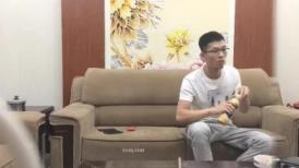 自带连体网袜，掰开多毛骚穴，吸吮舔屌口活专业，大屁股骑乘深插，操的太爽直浪叫