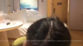 《个人云盘秘✿泄密》杭州某大学清纯校花反差婊【雪儿】不健康自拍流出 卖力口交的样子超迷人