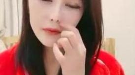 【刚下海网红美妞大战面罩炮友】高颜值好身材，拨开情趣内裤摸穴，69姿势舔逼舔足，骑乘爆插骚逼边揉奶子