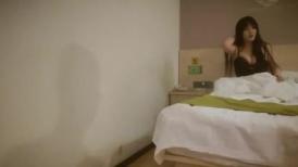 【第二梦布吉岛】巨乳肉感骚女，抓着屌猛吸，扶着大肥臀后入，正入抽插爽翻天