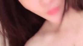 【火爆推荐❤️楚楚可怜】七彩女神『哥哥我卖身还账』明星气质范女孩太骚 无套内射粉穴叫不止