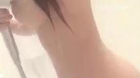 极品美女身材洗澡