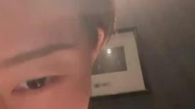 小女友洗白白贴面膜女仆装黑网袜超级诱惑，和男友啪啪做爱爆操白虎穴