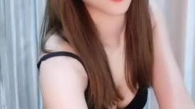 气质苗条妹子再度回归和男友啪啪做爱摸穴口交深喉怼嘴 传教士爆操再用自慰器自慰