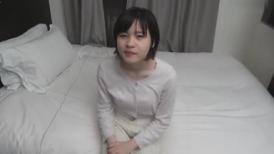 FC2 3073997 絶対初撮りの原石！経験浅の地味娘。上下不揃いの下着からこぼれた美ボディが最強です。