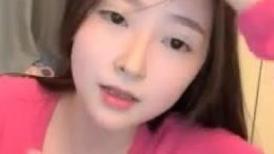 【火爆推荐❤️七彩女神】高颜值尤物『你的听话女朋友』极品美乳粉穴 全裸超诱惑 鸡儿都撸肿了