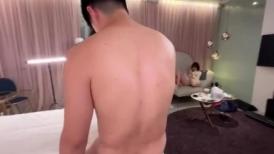 素人美容师的首次❤️3P初体验