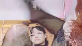 大乳晕哺乳期喷奶少妇全程露脸性感的情趣装诱惑，挤奶水给狼友喝淫语互动，口交大鸡巴让大哥哥鸡巴抽脸爆草