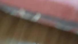 长沙夫妻约单男，洗干净在卧室尽情伺候胸毛男，被后入艹飞了！