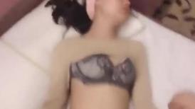 170身高极品骚逼女友~下班回来就要跟我做爱~艹她就喜欢看骚货又爽又痛苦的表情~真带劲B水又多~