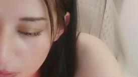 御姐范极品颜值女神！外表冷艳玩起来很骚！极品美腿黑丝网袜，双指猛扣穴，水声哗哗娇喘呻吟