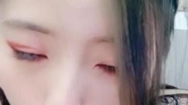 手指插嘴绝对尤物骚货，舌头手指极致诱惑 模特身材透明衣服跳蛋插穴