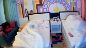 尤物级丰满白皙迷人少妇这身材气质看了就抵挡不住要沦陷，抱着触感销魂啪啪鸡巴插入快速耸动高潮【水印】