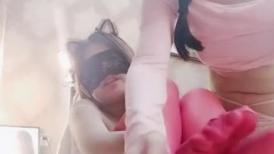 女神姐妹花【无敌兔兔】双女激情诱惑，极品美腿红丝袜，跳蛋塞穴假屌抽插，翘起屁股叠罗汉
