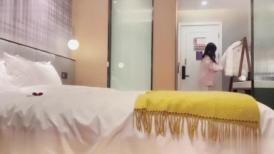 阿柒探花酒店约炮日本的大三美女留学生 有点卡哇伊的感觉 3000一炮是不是有点贵？