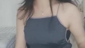 专攻品质靓女少妇有技术 舔马眼啪啪~这厮的袜可以身材好腿不错 喜欢这黑丝撕破的黑丝还是性感