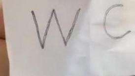 风骚的女友跟小哥在椅子上激情啪啪给狼友看，先舔逼然后才舔大鸡巴，让小哥多体位爆草抽插，抱在怀里吃奶子