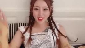 网红美女维尼熊 宝贝男 是不是你的逼太紧给我夹得 女神 我逼都快被你艹黑了 轻轻插行吗 好疼 插死我了