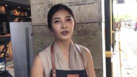 （三重「峰」凉麵，老板娘涂念筠)友人透过门缝一看…老板娘跟男「店内全裸连结」被拍警方出面了(2)