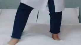 性学专家又来了，小护士妹子，全裸跳单自慰，白虎穴女性学专业讲座