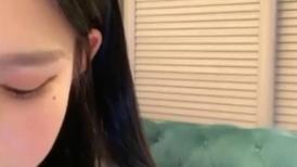 顶级尤物！网红美少女首秀！女仆装D罩杯美乳，说话嗲嗲呻吟好听，特写视角，揉搓多毛骚穴