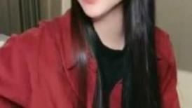 才艺气质美女！钢琴边弹边唱！脱光光弹，肉感身材自慰，跳蛋塞入揉穴，展示淫荡的一面