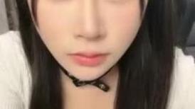 绝对极品！顶级颜值美少女！笑起来甜美卡哇伊，爆乳肥穴，开档黑丝跳蛋塞逼，高潮喷水好骚