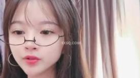 女神姐妹花【兔兔妖妖】性感红衣包臀裙，双女互舔骚逼，假屌插穴跳蛋自慰，非常淫骚极度诱惑