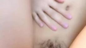 年轻小夫妻日常性生活，后入打桩女上位大屌插穴，最后外射阴毛上全是