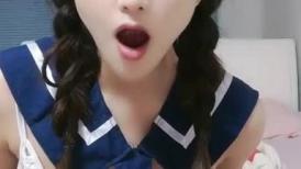 爸爸的小美人，淫声荡语不断的十七学姐，高颜值露脸制服诱惑让小哥深喉草嘴，床上无套爆草激情上位内射骚穴