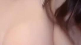最懂男人的极品妹子，高颜值完美好身材性感诱惑，逼逼特写，多角度展示刺激狼友，揉奶子自慰呻吟不断真骚啊