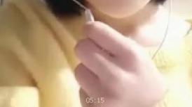 财子冒充土豪撩妹：你性欲强吗，你给我舔吗，闭上眼睛，把舌头伸出来，我亲亲  清楚女：我甜，性欲强，给！无水原版。对话精彩！