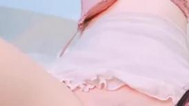露脸颜值少妇道具自慰，手指掰穴自慰女上位道具插道具不停的刺激外阴