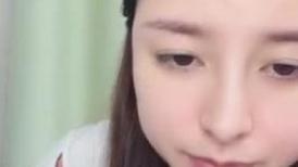 精品推荐！干净白虎美穴！极品尤物女神，独自在家自慰，振动棒抽插美穴，高潮大量喷水爽翻