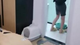 浓妆妖艳美御姐！一段时间没播回归！情趣装拨开内裤无毛嫩穴，骑乘位操菊花，极度淫骚超诱惑