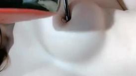 爆乳翘臀颜值女神！黑白丝袜顶级美腿！站立一字马掰穴，摆弄各种姿势，蜜桃美臀极度诱惑