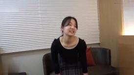 FC2 3136228 初心で少し緊張しがちな彼女はとてもCUTE、時折魅せる困った表情や、 まだ性の「せ」の字も知らないような清純さを感じさせるスタイルに大量中出し２連発※お風呂で立ちバック特典付き
