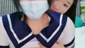 精彩4P两个风骚老阿姨床上调教小鲜肉和渣女小萝莉激情啪啪，黑丝制服露脸被老阿姨吃奶小哥舔逼，多体位爆草