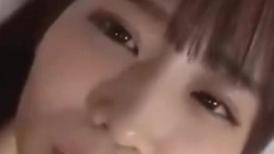 美眉被大肉棒刚插入就淫水泛滥