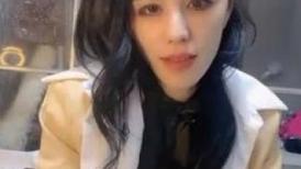 御姐范十足新人美女！性感情趣装渔网袜！揉奶掰穴特写，从下往上视角拍摄，浪叫呻吟极度风骚