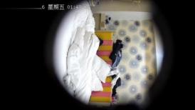 2022-12-16新鲜出炉安防酒店高清偷拍牛逼纹身小哥一边艹一边抱着女友到处走出了镜头