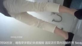 工业园偷拍极品御姐粉红的小嫩鲍