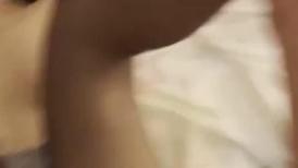 上海完美娇妻，商业模特出身、身材保养的很好，床上被操的样子更是楚楚动人，连叫声呻吟也那么销魂迷人！哥哥们一起来撸一炮吧！