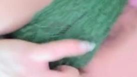 颜值爆表女神模特身材透明情趣内衣，跳蛋自慰阴道，刺激阴蒂豆豆